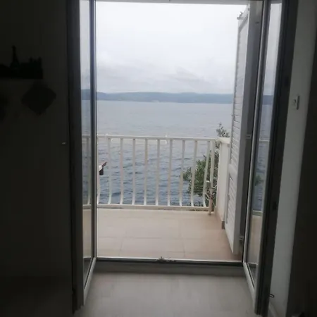 Apartman Mirela *