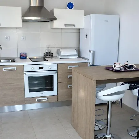 Mirela Apartamento *