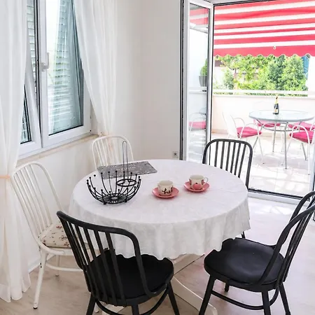 Mirela Apartman Pisak
